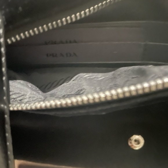 Prada wallet/clutch. - Picture 5 of 6